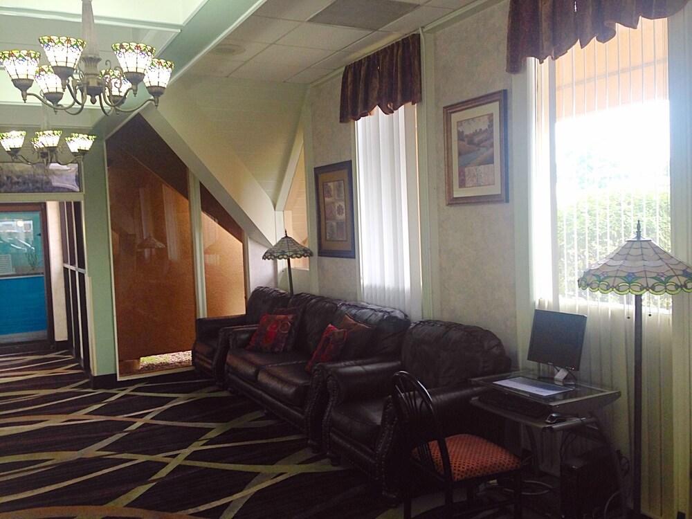 Quality Inn & Suites Near I-480 And I-29 كاونسيل بلافز المظهر الخارجي الصورة