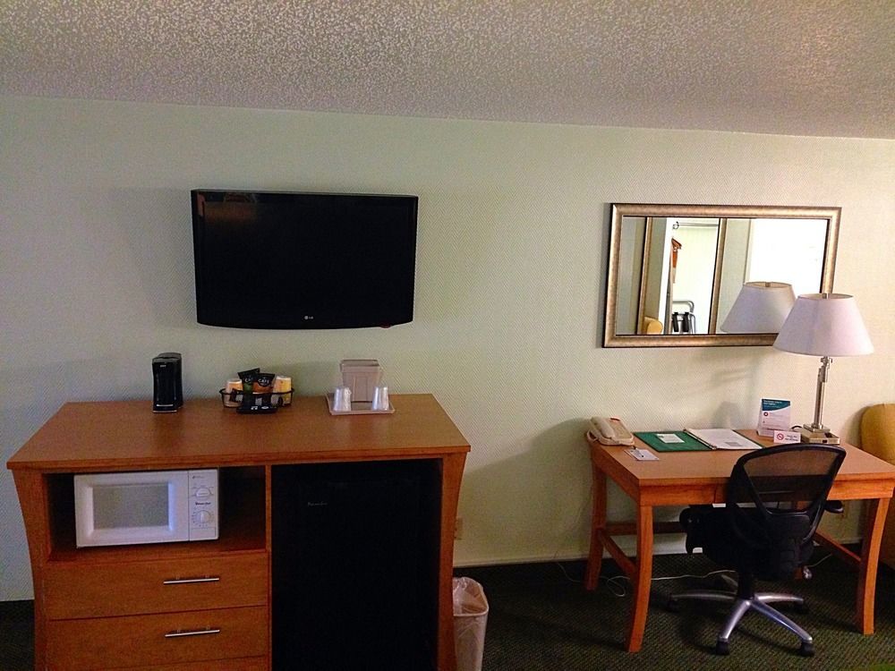 Quality Inn & Suites Near I-480 And I-29 كاونسيل بلافز المظهر الخارجي الصورة