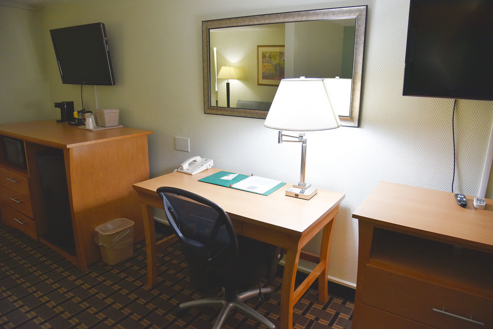 Quality Inn & Suites Near I-480 And I-29 كاونسيل بلافز المظهر الخارجي الصورة
