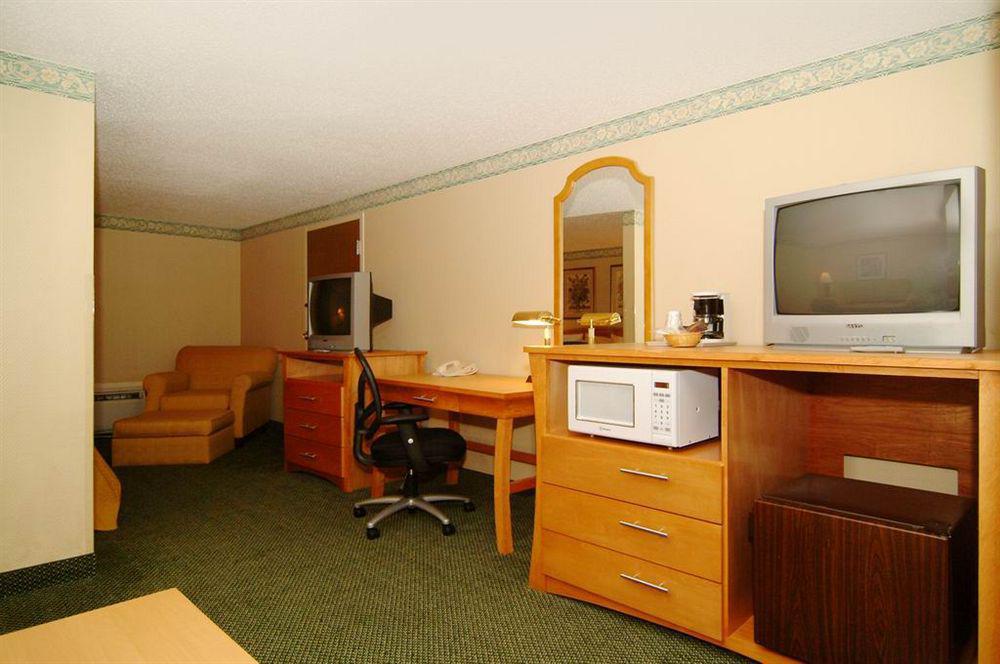 Quality Inn & Suites Near I-480 And I-29 كاونسيل بلافز المظهر الخارجي الصورة